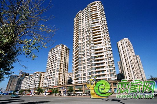 大连友谊展现持续发展的活力与前景，最新消息揭示企业蓬勃生机